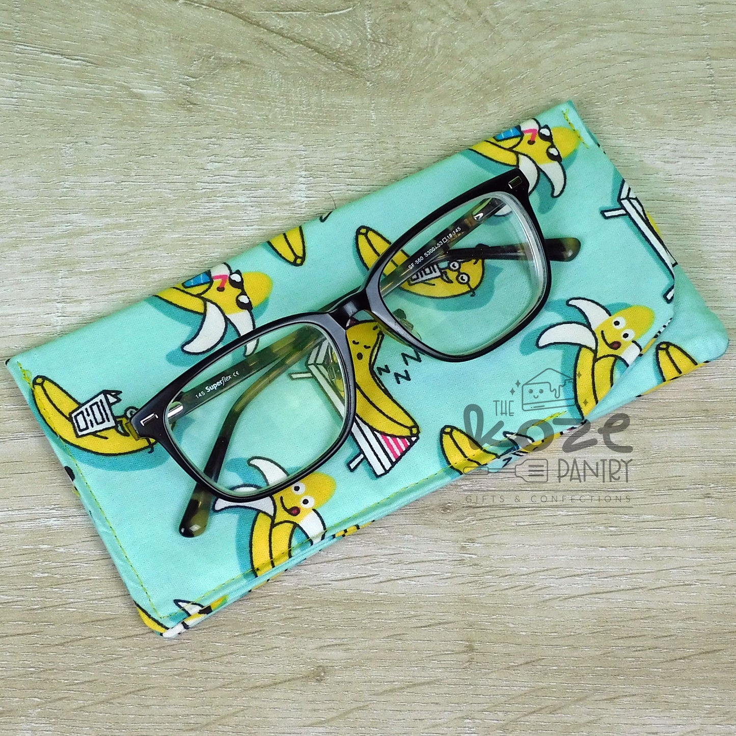 Food Eyewear Pouches
